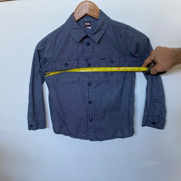 TEA - Boy's size 8 Button Down Shirt - Picture 4 of 6
